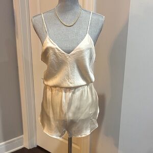 Vtg Treesha 100% Silk Elegant Cream Satin Pajama Set | Blouse & Shorts size L
